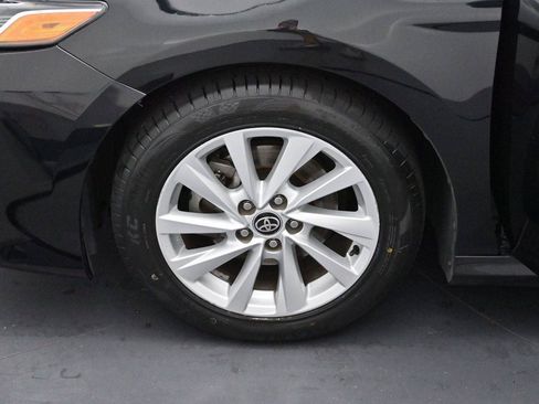Used 2022 Toyota Camry LE FWD image 29