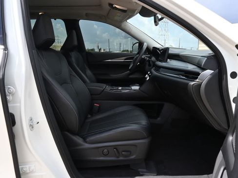 Certified 2024 INFINITI QX60 Luxe w/ Cargo Package FWD image 24