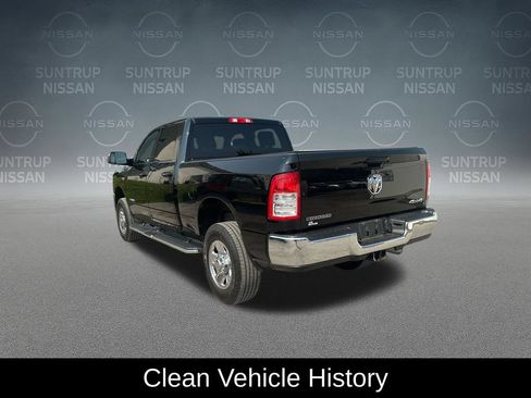 Used 2021 RAM 2500 Big Horn AWD/4WD image 3