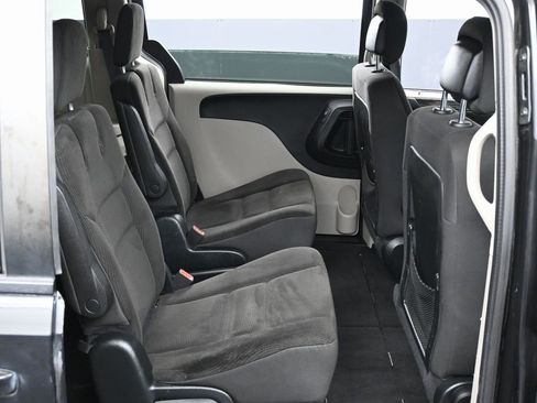 Used 2017 Dodge Grand Caravan SE w/ Power Window Group image 32