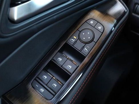 New 2026 Nissan Rogue SV AWD/4WD image 17