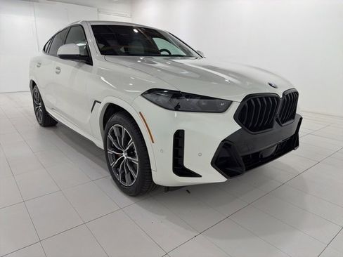 Certified 2024 BMW X6 xDrive40i w/ Executive Package image 7