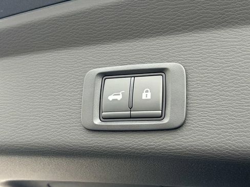 New 2026 Mitsubishi Outlander SE FWD image 12