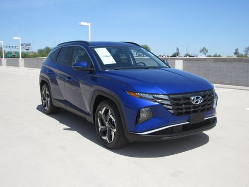 Used 2024 Hyundai Tucson SEL w/ Convenience Package FWD image 2