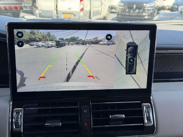 Certified 2022 Lincoln Navigator 4WD image 20