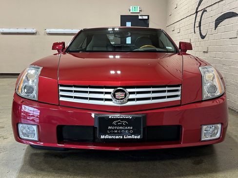 Used 2005 Cadillac XLR image 17