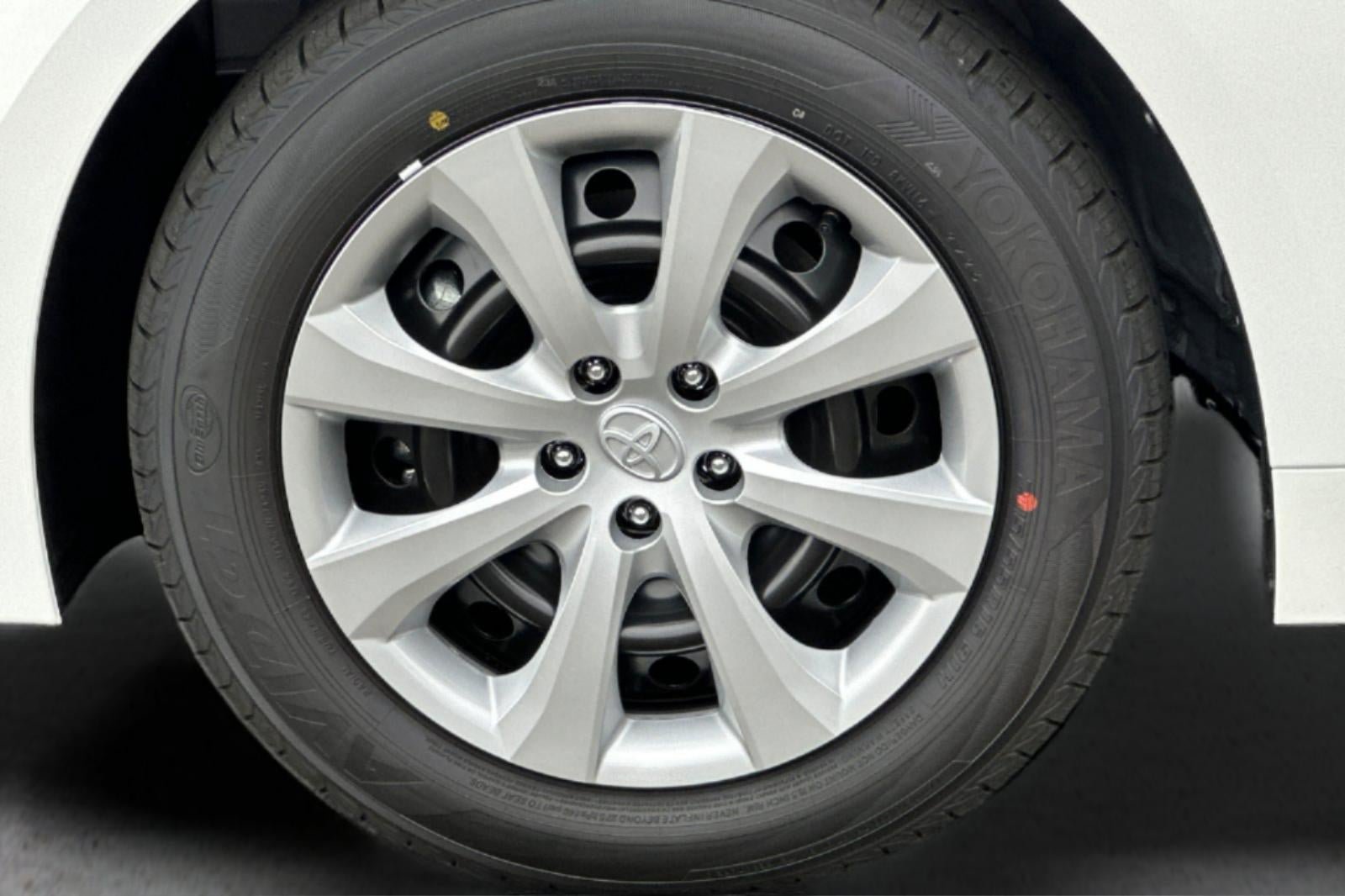 New 2027 Toyota Corolla LE FWD image 30