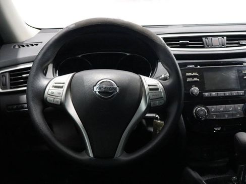 Used 2016 Nissan Rogue S AWD/4WD image 14