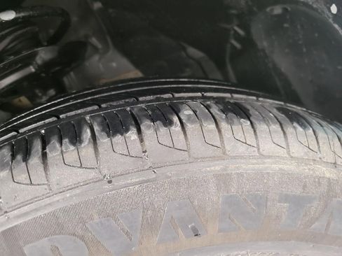 Used 2024 Nissan Rogue SV image 5