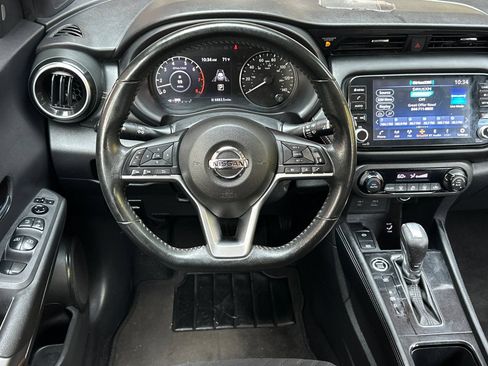 Used 2021 Nissan Kicks SR FWD image 14