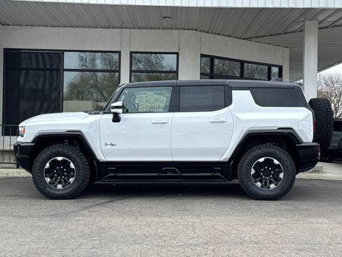 Used 2025 GMC Hummer EV 2X w/ Extreme Off-Road Package AWD/4WD image 6