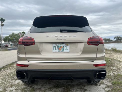 Used 2016 Porsche Cayenne image 9