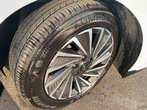 Certified 2025 Hyundai Sonata SEL image 38