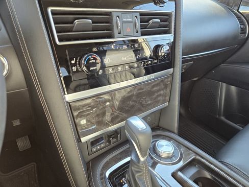 Certified 2024 Nissan Armada Platinum w/ Captain's Chairs Package AWD/4WD image 18