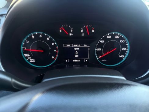Used 2022 Chevrolet Malibu LT FWD image 16