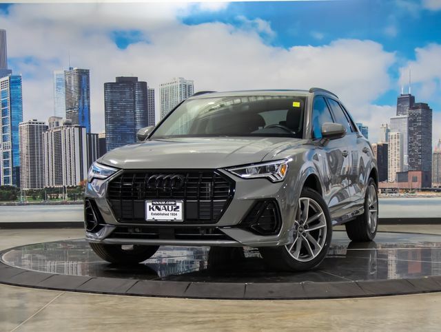 Used 2022 Audi Q3 2.0T Premium Plus w/ Premium Plus Package AWD/4WD image 2