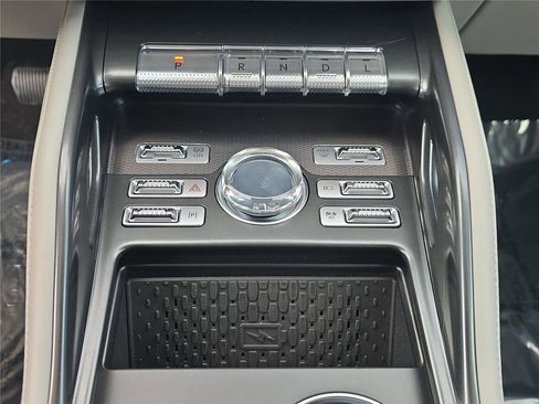New 2026 Lincoln Nautilus Premier AWD/4WD image 16