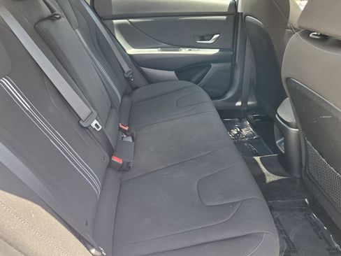 Certified 2024 Hyundai Elantra SEL w/ Convenience Package FWD image 15