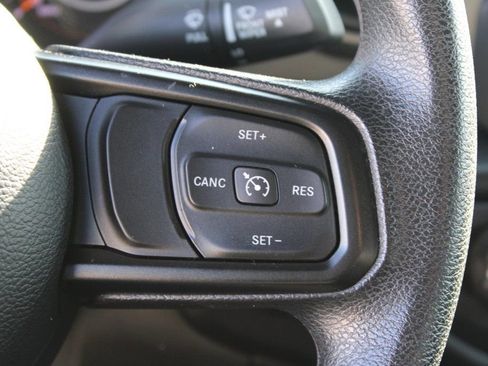 Used 2020 Jeep Wrangler Unlimited Sport image 15