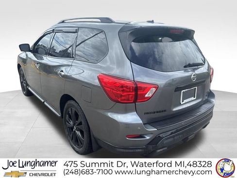 Used 2018 Nissan Pathfinder SL w/ Midnight Edition Package AWD/4WD image 5