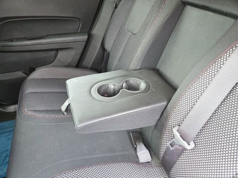 Used 2017 Chevrolet Equinox LT w/ Convenience Package image 37