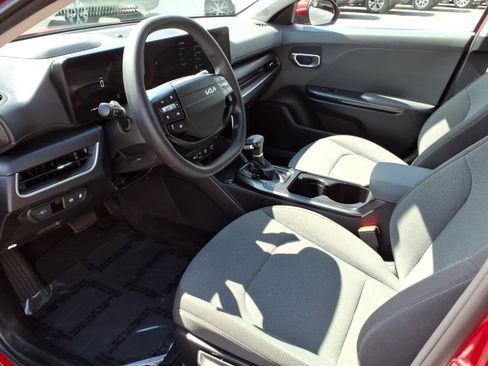 Used 2025 Kia K4 FWD image 10
