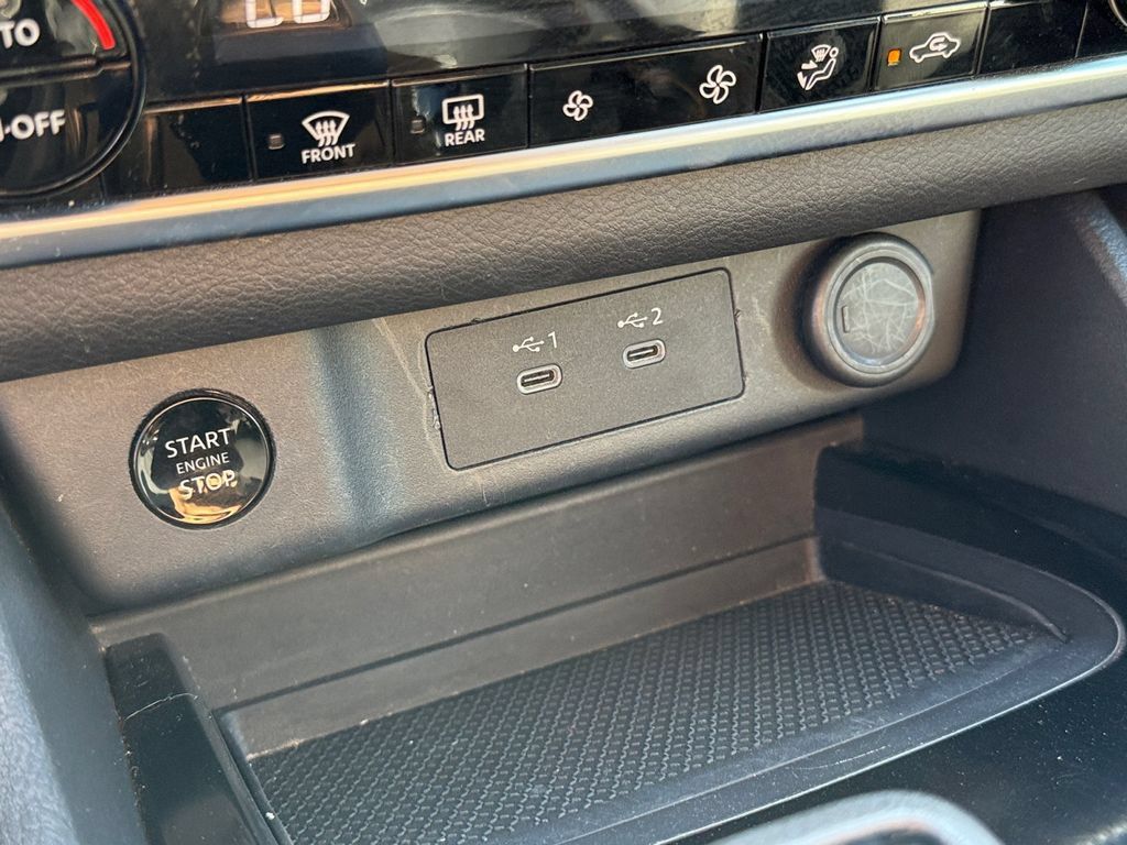 Used 2025 Nissan Rogue SV AWD/4WD image 33