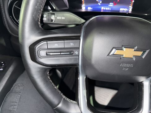 Used 2023 Chevrolet Colorado LT w/ LT Convenience Package III image 19