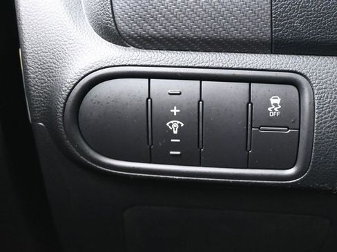 Used 2017 Kia Forte S image 15