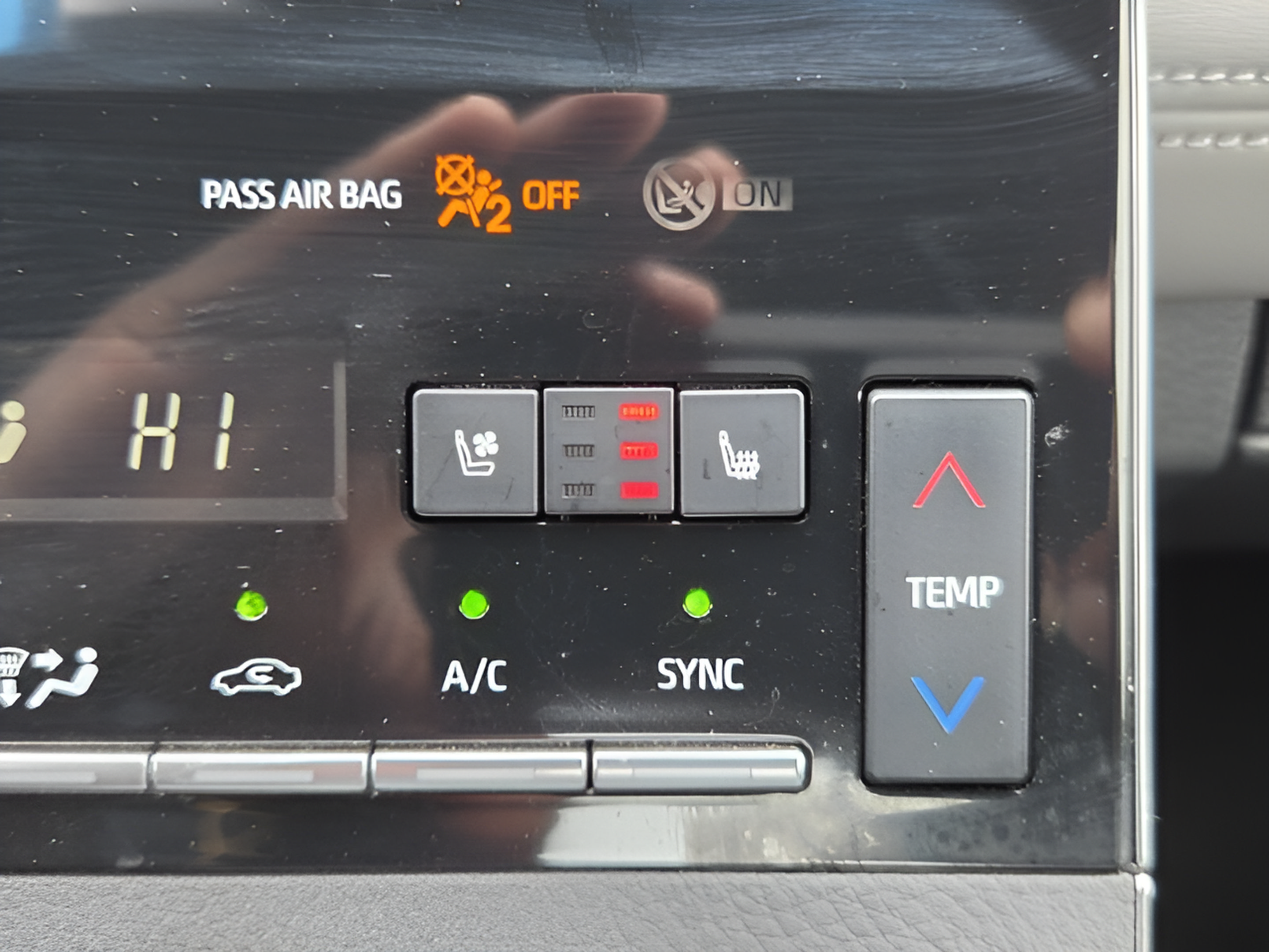 Used 2020 Toyota Avalon Limited FWD image 21