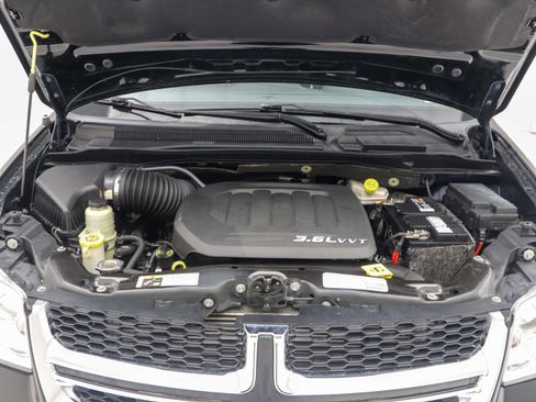 Used 2013 Dodge Grand Caravan SE FWD image 24