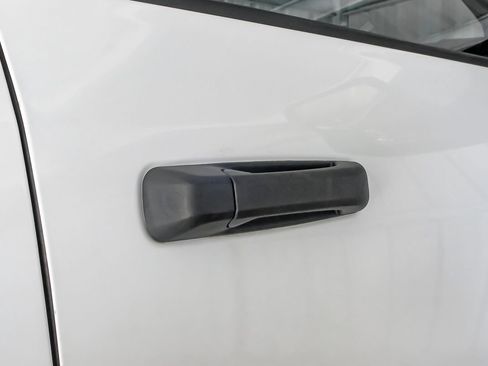 Used 2024 RAM 3500 Tradesman w/ Chrome Appearance Group AWD/4WD image 41