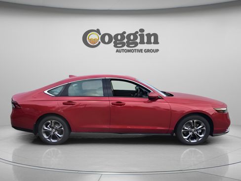 New 2025 Honda Accord EX-L image 11