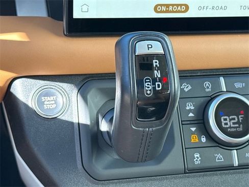 Used 2023 Land Rover Defender 130 First Edition image 25