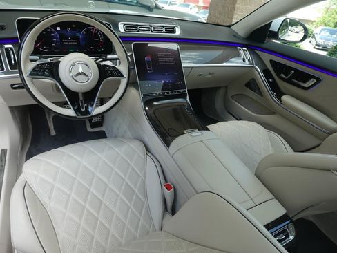 Used 2025 Mercedes-Benz S 580e 4MATIC Sedan image 7