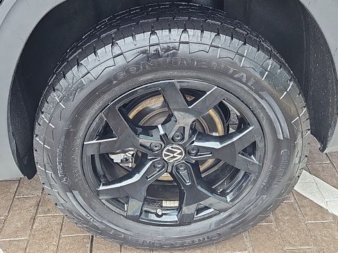 Certified 2022 Volkswagen Atlas SEL Premium image 33