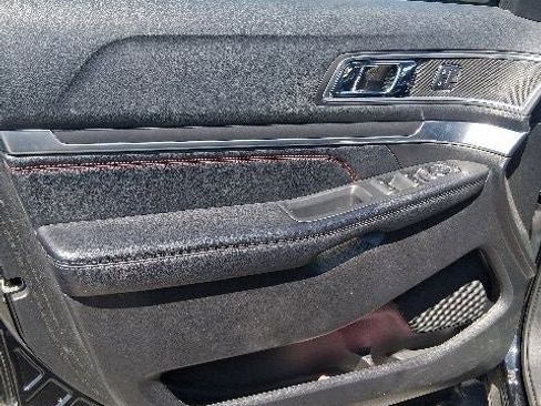 Used 2016 Ford Explorer Sport w/ Equipment Group 401A AWD/4WD image 13