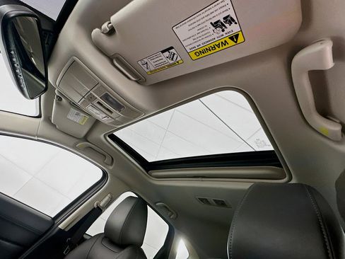 Used 2019 MAZDA CX-5 Touring image 26