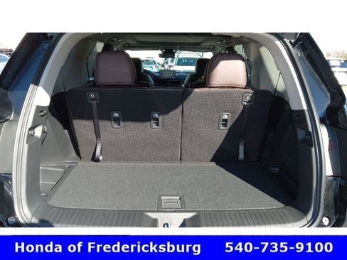 Certified 2025 Honda Pilot Elite image 38