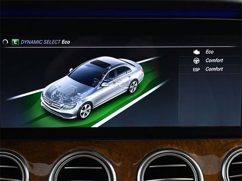 Used 2018 Mercedes-Benz E 300 4MATIC image 39