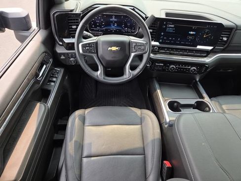 Used 2024 Chevrolet Silverado 2500 LTZ w/ LTZ Convenience Package AWD/4WD image 25