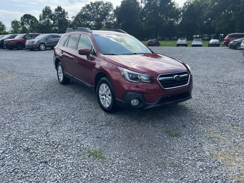 Used 2019 Subaru Outback 2.5i Premium AWD/4WD image 8