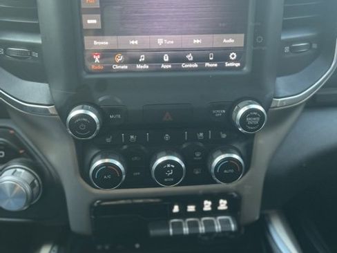 Used 2019 RAM 1500 Laramie image 11