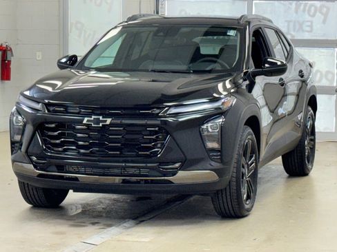 New 2026 Chevrolet Trax ACTIV FWD image 3