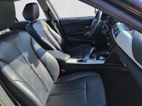 Used 2015 BMW 320i Sedan image 23