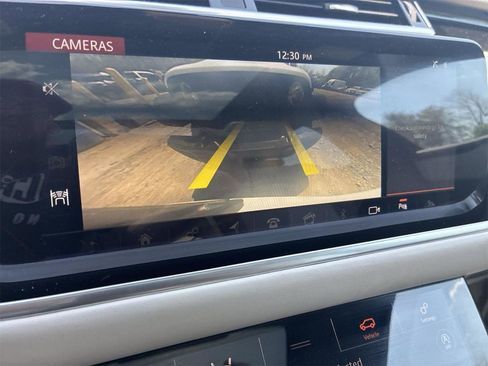 Used 2018 Land Rover Range Rover Velar R-Dynamic SE AWD/4WD image 7