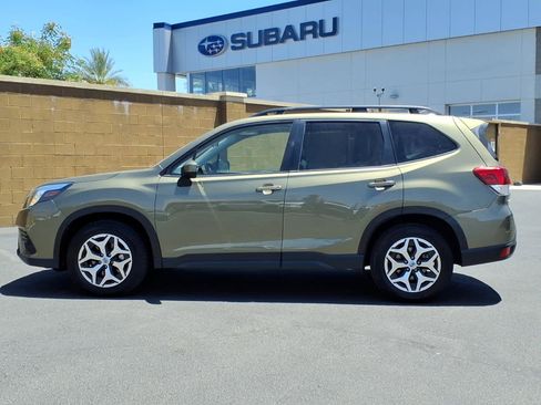 Used 2023 Subaru Forester Premium AWD/4WD image 4