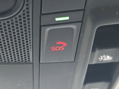 Used 2022 Audi Q3 2.0T Premium image 28