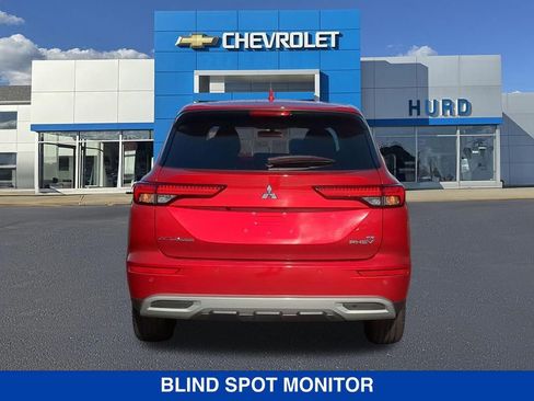 Used 2023 Mitsubishi Outlander SE AWD/4WD image 6