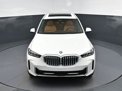 New 2026 BMW X5 xDrive50e w/ Climate Comfort Package image 37